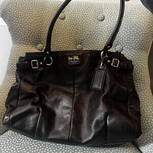 Coach Black Leather Shoulder Bag with Purple Interior